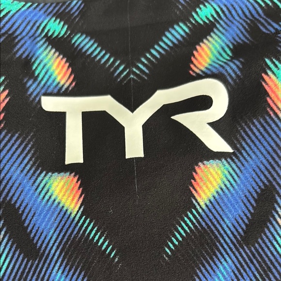 TYR Multicolor tech suit - Picture 4 of 6